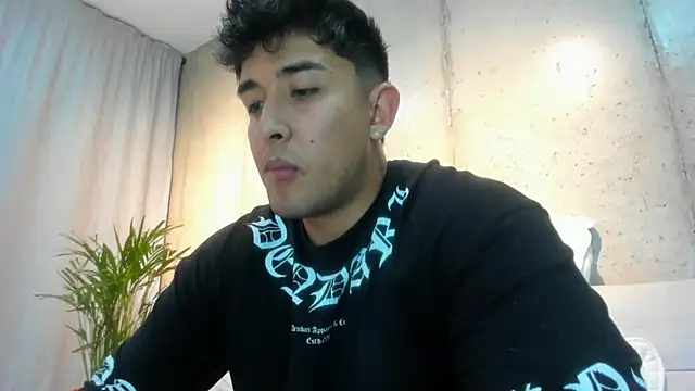 Snapshot of Alan_greek_1 chatting on March 22, 2025, 2:16 am Alan greek 1 online show from March 22, 2025, 2:16 am