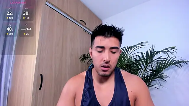 Snapshot of Alan_greek_1 chatting on October 18, 2025, 11:00 am Alan greek 1 online show from October 18, 2025, 11:00 am