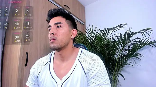 Snapshot of Alan_greek_1 chatting on October 19, 2025, 1:50 am Alan greek 1 online show from October 19, 2025, 1:50 am