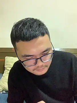 lililiwuwuwu online show from December 8, 2024, 12:41 pm