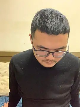 lililiwuwuwu online show from December 10, 2024, 1:22 pm