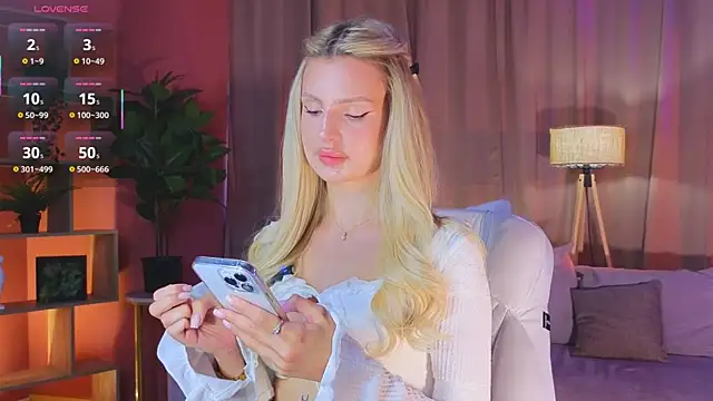 Snapshot of Grace_Gordon chatting on September 14, 2025, 4:55 am Grace Gordon online show from September 14, 2025, 4:55 am