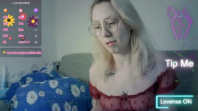 NaozuQAce online show from April 8, 2026, 3:56 pm