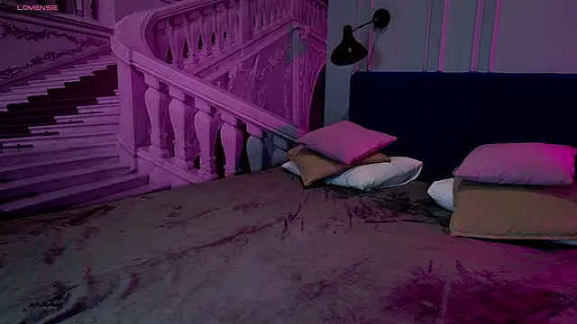 Snapshot of Liv_Fay chatting on December 11, 2024, 1:39 pm Liv Fay online show from December 11, 2024, 1:39 pm