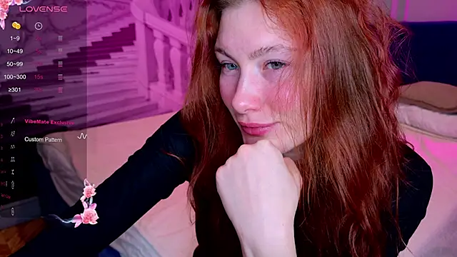 Snapshot of Liv_Fay chatting on December 19, 2024, 1:40 pm Liv Fay online show from December 19, 2024, 1:40 pm