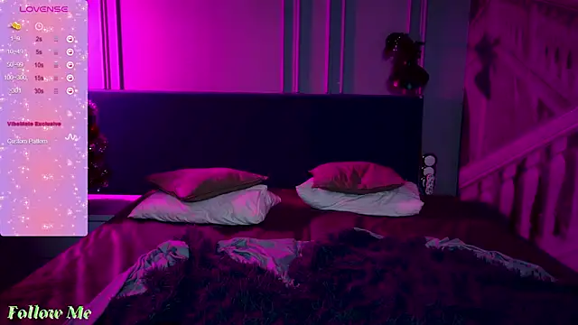 Snapshot of Liv_Fay chatting on January 4, 2025, 7:23 pm Liv Fay online show from January 4, 2025, 7:23 pm