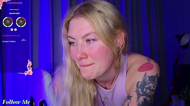 Snapshot of Liv_Fay chatting on February 6, 2025, 4:36 pm Liv Fay online show from February 6, 2025, 4:36 pm