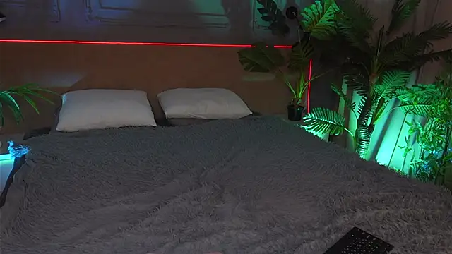 Snapshot of Liv_Fay chatting on March 13, 2025, 9:16 pm Liv Fay online show from March 13, 2025, 9:16 pm