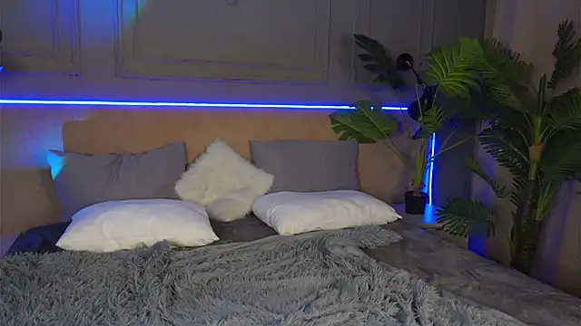 Snapshot of Liv_Fay chatting on March 15, 2025, 3:40 am Liv Fay online show from March 15, 2025, 3:40 am