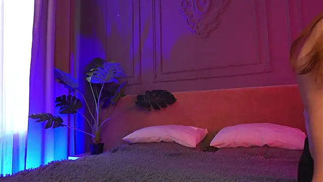 Snapshot of Liv_Fay chatting on September 11, 2025, 3:01 pm Liv Fay online show from September 11, 2025, 3:01 pm