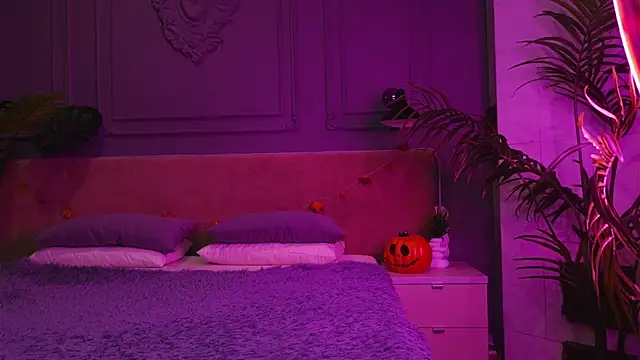 Snapshot of Liv_Fay chatting on November 4, 2025, 2:16 pm Liv Fay online show from November 4, 2025, 2:16 pm