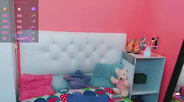 Snapshot of alexa-xxx- chatting on March 19, 2025, 12:12 pm alexa-xxx- online show from March 19, 2025, 12:12 pm