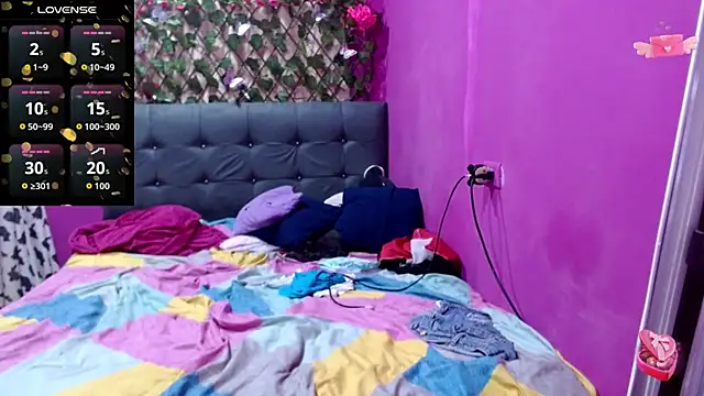 Snapshot of alexa-xxx- chatting on November 14, 2025, 1:04 am alexa-xxx- online show from November 14, 2025, 1:04 am