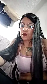 Tiphanydirty3 online show from December 17, 2025, 10:27 pm