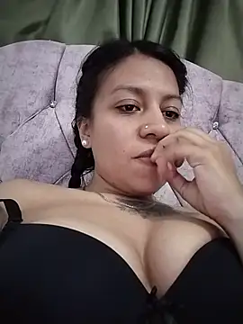 Tiphanydirty3 online show from May 28, 2026, 3:15 am
