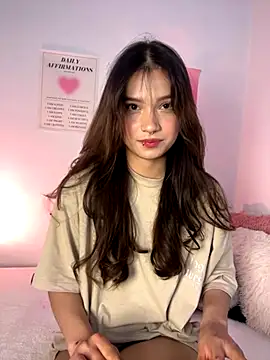 Ashley D online show from September 20, 2025, 8:04 am