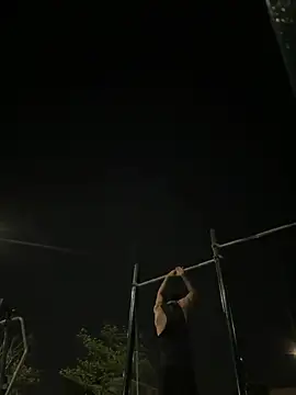 dominic smith  online show from February 18, 2025, 4:04 am