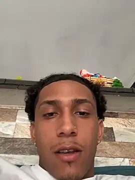 dominic smith  online show from December 16, 2025, 9:31 pm