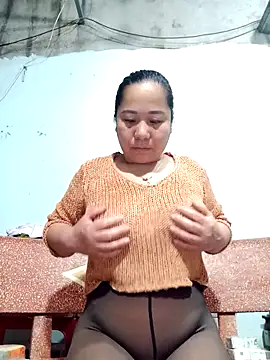 Queen 18200 online show from February 17, 2026, 10:05 pm