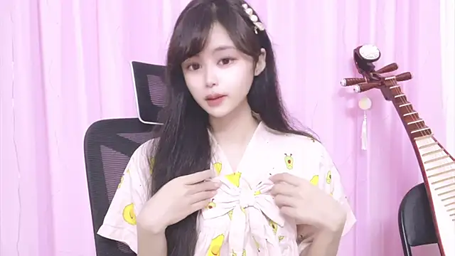 ---MIA--- online show from October 8, 2025, 2:04 pm