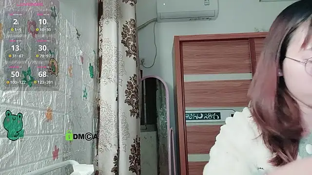 Lili 666 online show from January 4, 2025, 4:00 pm