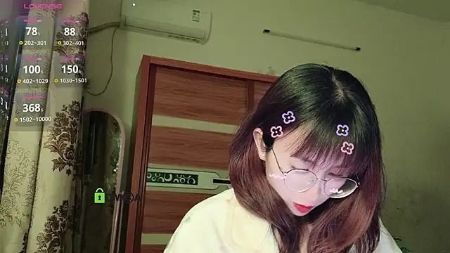 Lili 666 online show from January 15, 2025, 4:43 pm