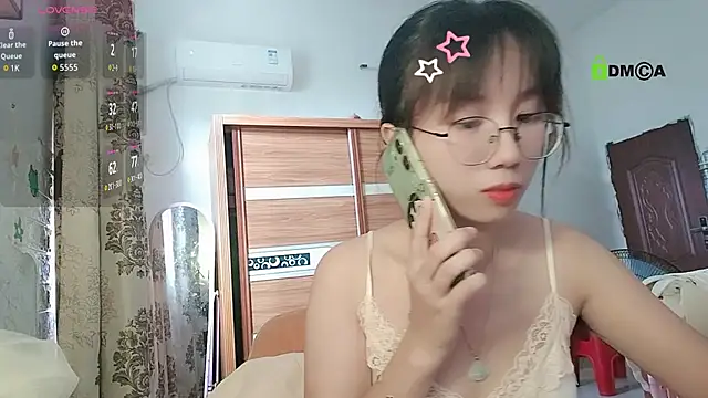 Lili 666 online show from September 26, 2025, 2:04 am