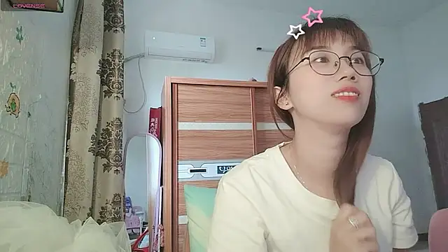 Lili 666 online show from April 23, 2026, 5:30 am