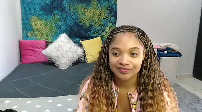 Snapshot of CREAMYCUPCAKExxx chatting on January 26, 2025, 11:39 am CREAMYCUPCAKExxx online show from January 26, 2025, 11:39 am