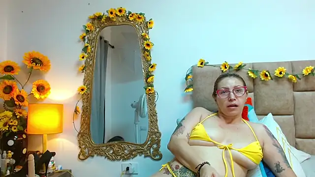 IsisDuzan online show from December 12, 2024, 6:47 am