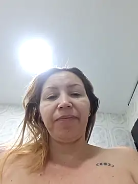 IsisDuzan online show from December 21, 2025, 3:41 pm