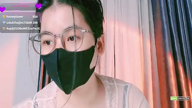 Snapshot of Na_baby chatting on October 25, 2025, 4:46 pm Na baby online show from October 25, 2025, 4:46 pm