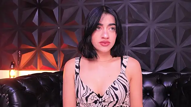 KasiaNoir  online show from January 22, 2025, 12:49 pm