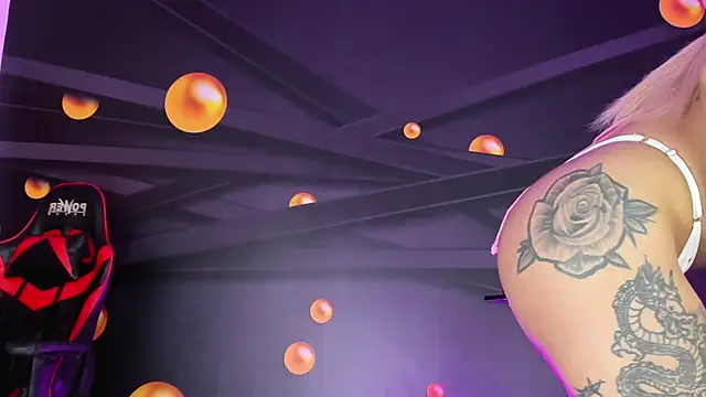 Snapshot of filletatouee chatting on January 21, 2025, 12:36 am filletatouee online show from January 21, 2025, 12:36 am