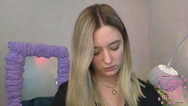 Snapshot of JessRosen chatting on February 1, 2025, 10:48 am JessRosen online show from February 1, 2025, 10:48 am