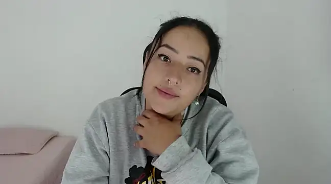 Snapshot of jjulietha95 chatting on December 18, 2024, 7:15 am jjulietha95 online show from December 18, 2024, 7:15 am