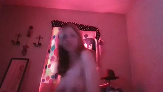 Tay cumming online show from February 11, 2025, 5:40 pm