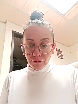 miss hanna07 online show from February 2, 2026, 5:11 pm