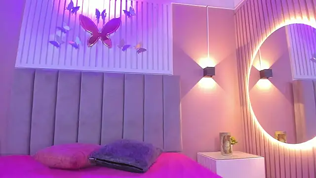 diosa cristal online show from February 22, 2025, 6:28 am