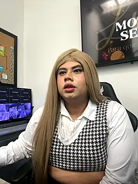 Tom Silver   online show from October 12, 2025, 3:44 pm