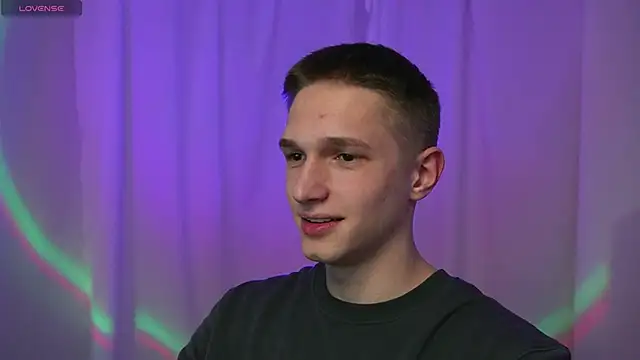 dustyn fox online show from December 30, 2024, 4:42 am