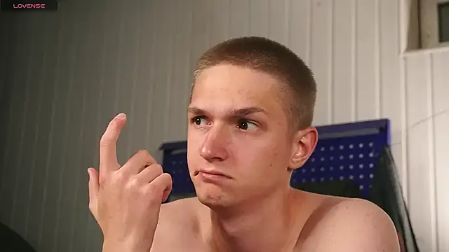 dustyn fox online show from September 18, 2025, 4:31 pm