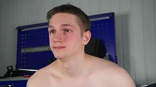 Snapshot of dustyn_fox chatting on February 22, 2026, 7:29 am dustyn fox online show from February 22, 2026, 7:29 am