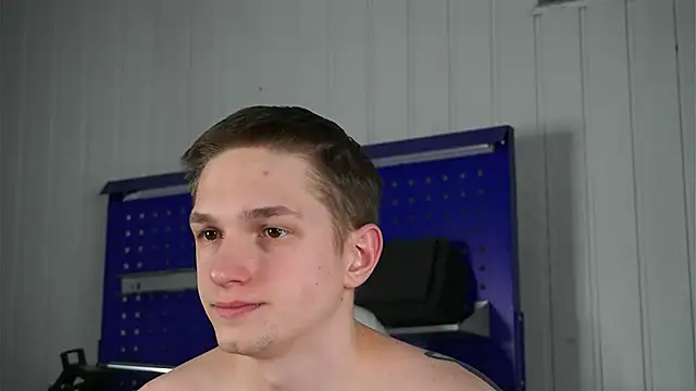 Snapshot of dustyn_fox chatting on February 24, 2026, 3:21 pm dustyn fox online show from February 24, 2026, 3:21 pm