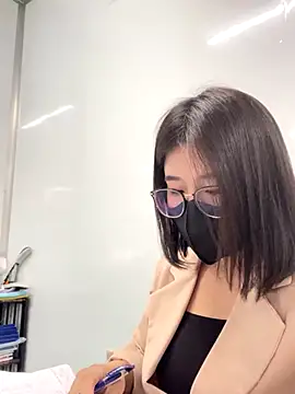 Snapshot of LanJeny_sexy chatting on December 4, 2024, 2:20 am LanJeny sexy online show from December 4, 2024, 2:20 am