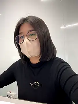 Snapshot of LanJeny_sexy chatting on December 6, 2024, 8:05 am LanJeny sexy online show from December 6, 2024, 8:05 am