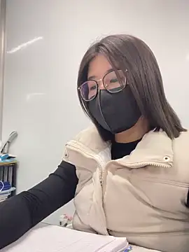 Snapshot of LanJeny_sexy chatting on December 10, 2024, 2:16 am LanJeny sexy online show from December 10, 2024, 2:16 am