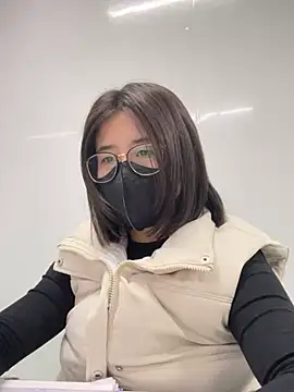 Snapshot of LanJeny_sexy chatting on December 11, 2024, 2:19 am LanJeny sexy online show from December 11, 2024, 2:19 am