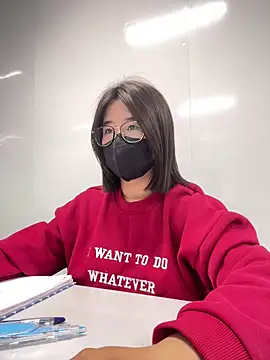 Snapshot of LanJeny_sexy chatting on December 13, 2024, 2:43 am LanJeny sexy online show from December 13, 2024, 2:43 am