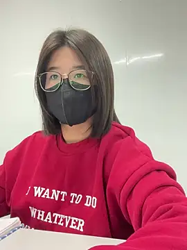 Snapshot of LanJeny_sexy chatting on December 13, 2024, 7:47 am LanJeny sexy online show from December 13, 2024, 7:47 am